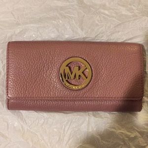 Dusty Rose Fulton Flap Pebbled Leather Wallet